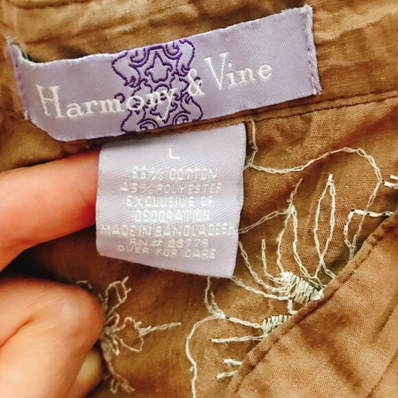 Women's Large - Brown lightweight button down - Picture 2 of 3